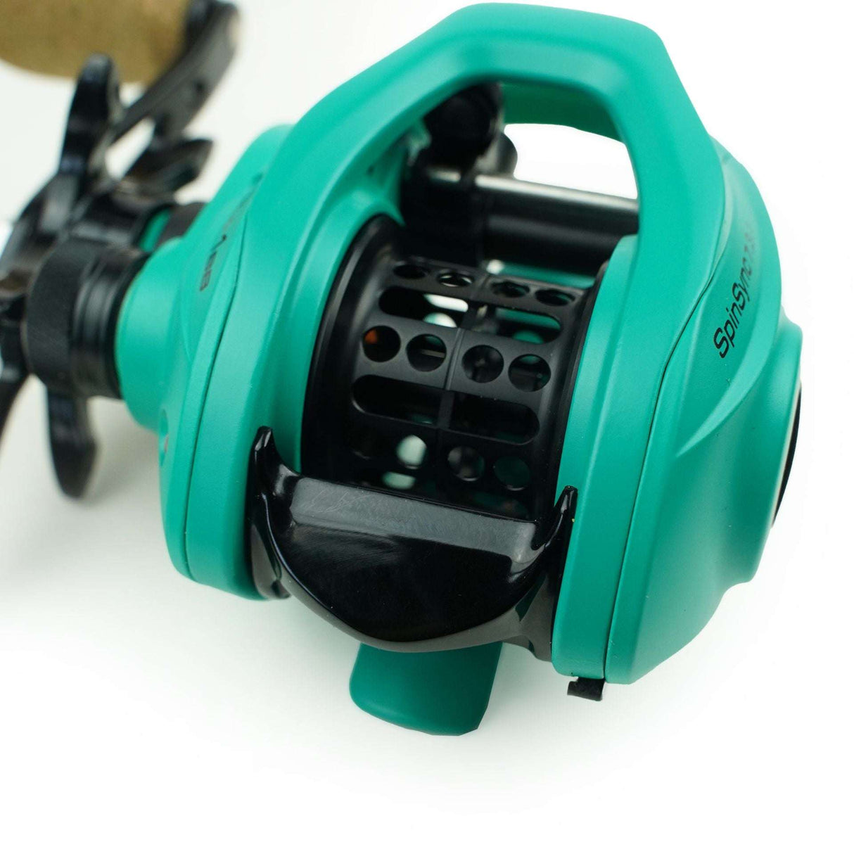 DLT | Vivid Baitcaster Ruten-Set | Rute – Rolle – Geflochtene Schnur – Fluorocarbon – Transporttasche | Komplettset