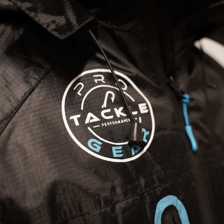 Pro Tackle Performance Thermoanzug – 2-teilig & Wasserdicht